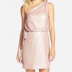 Aidan Mattox one shoulder sequin dress - size 8✨💕